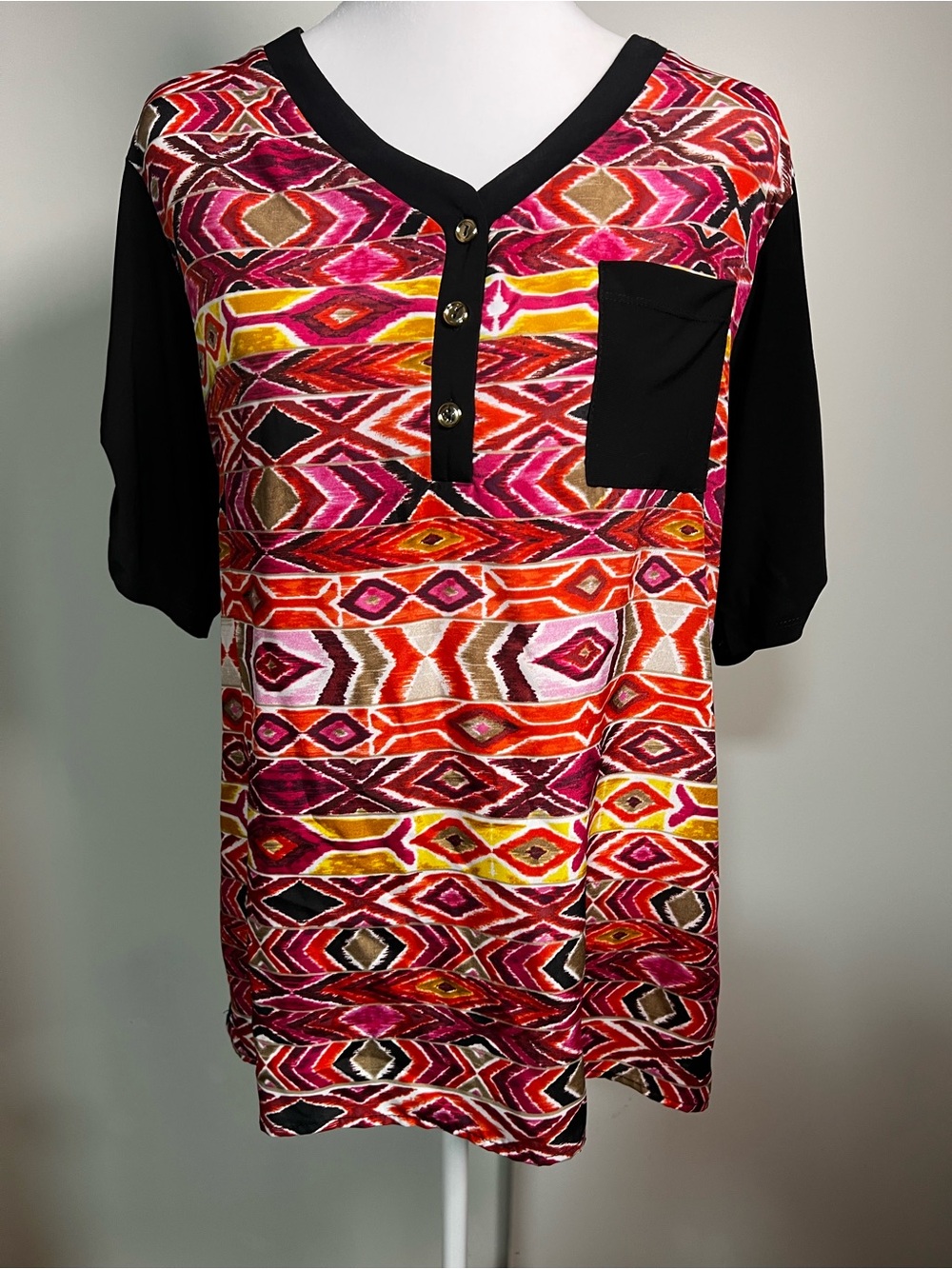 PerSeption Concept Black-Sleeve Multi-Color V-Neck Henley Top